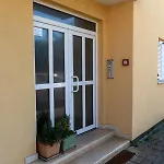 Elly * Novigrad Istria