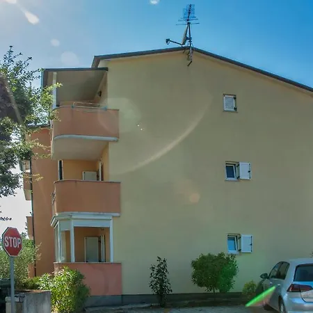 Apartman Elly *