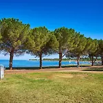 Elly * Novigrad Istria