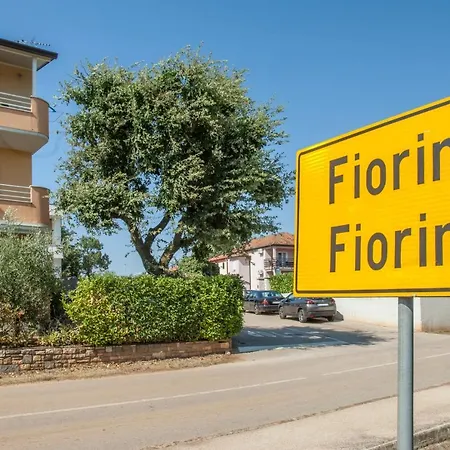 Apartament Elly