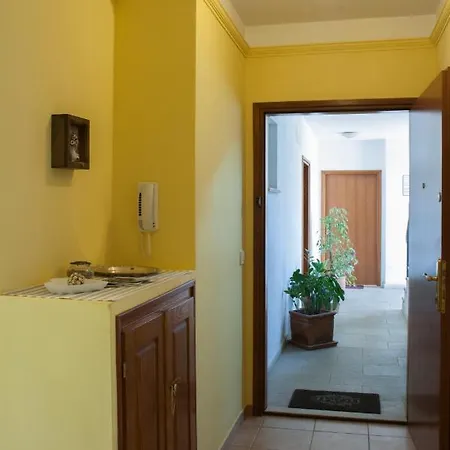 Apartament Elly