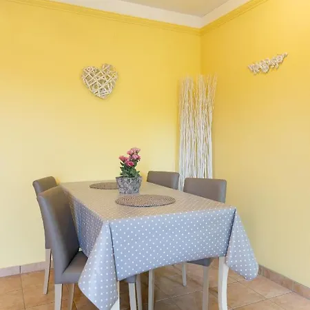 Apartament Elly