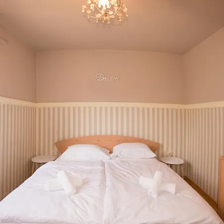 Apartament Elly
