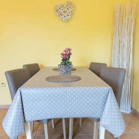 Apartament Elly
